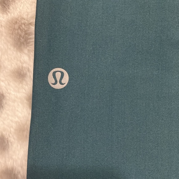 Size 8 Lululemon Fast and Free High-Rise Fleece Tight 28" green Jasper - Picture 7 of 12